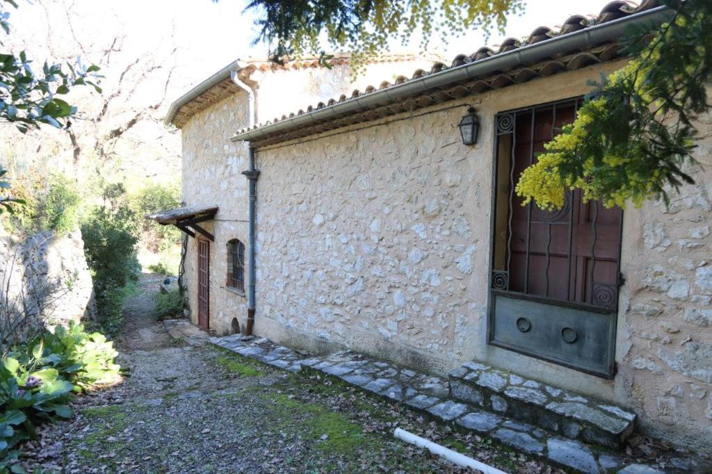 Domaine Des Petites Soeurs A 800M Du Centre Historique Avec 5200M2 De Parc Arbore Vence Exterior foto