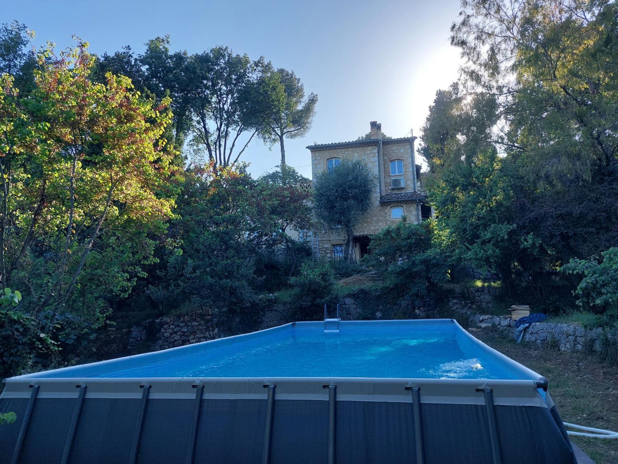 Domaine Des Petites Soeurs A 800M Du Centre Historique Avec 5200M2 De Parc Arbore Vence Habitación foto